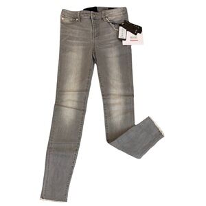 NWT ARMANI EXCHANGE Mid Rise Super Skinny Lift Up Jeans - Size 27